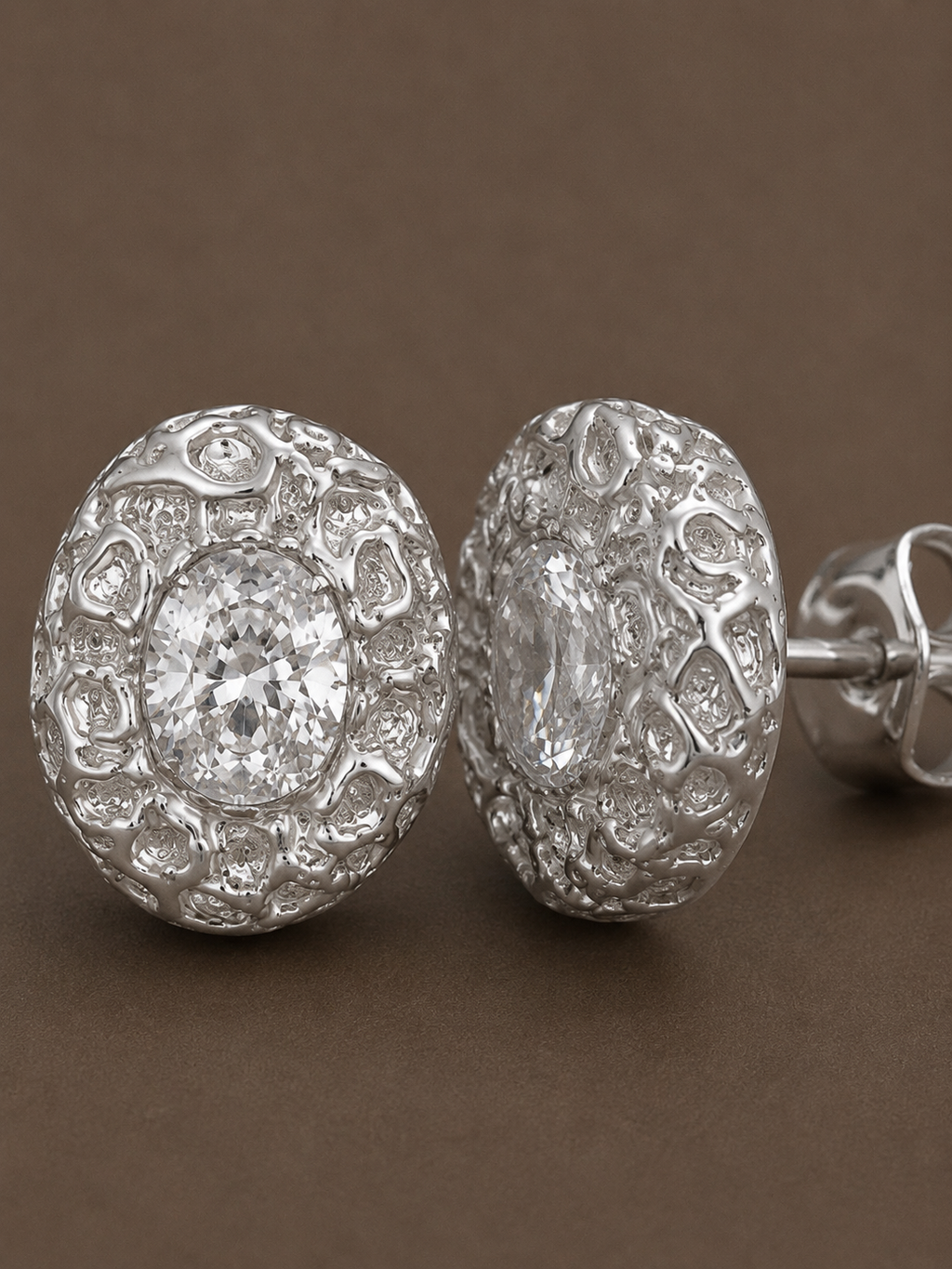 Flovrez - Diamond Stud Earrings