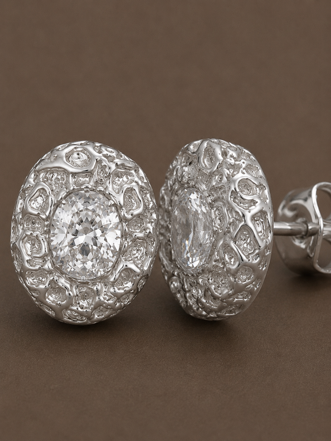Flovrez - Diamond Stud Earrings